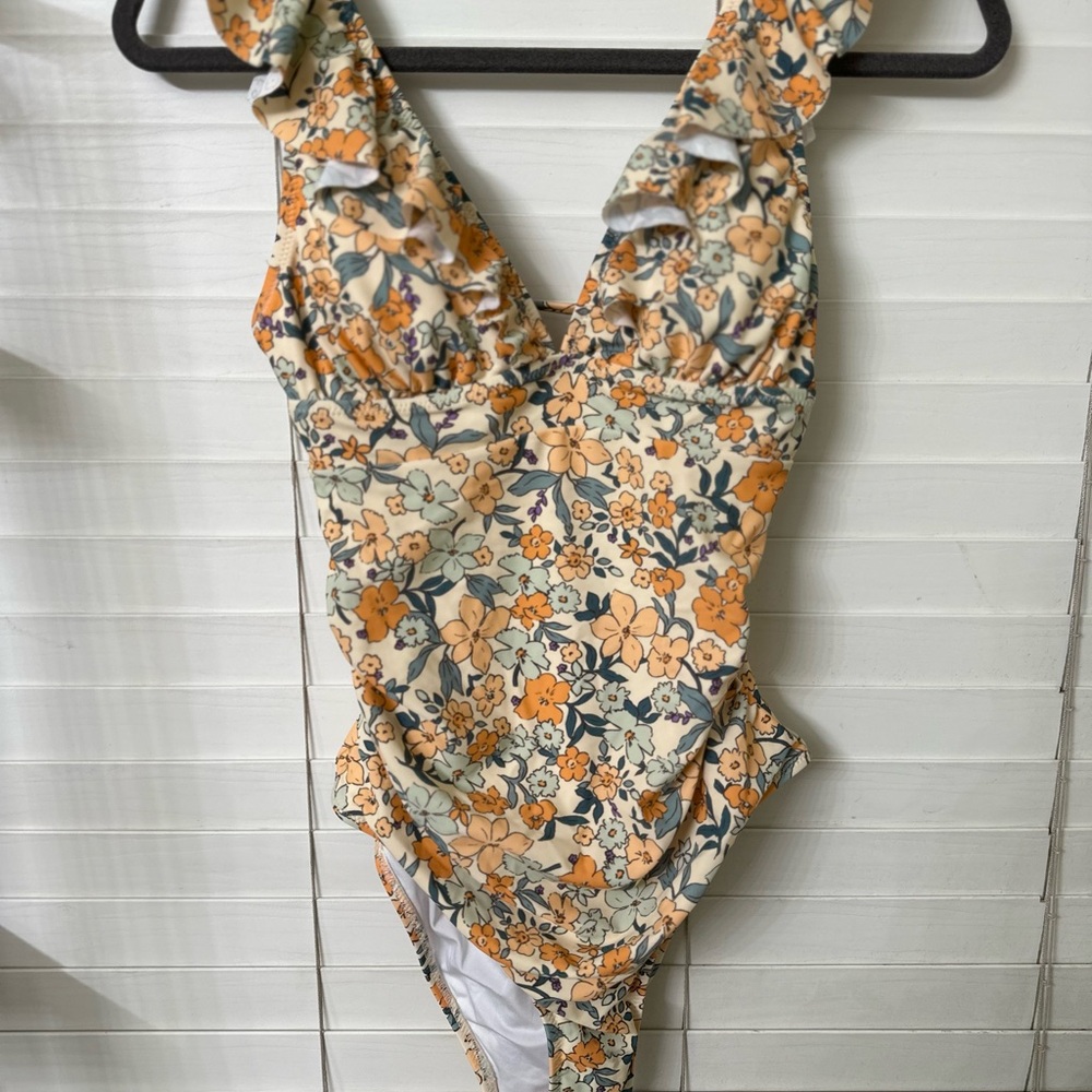 Cupshe Orange and Cream Bikini with Elegant Ruffles